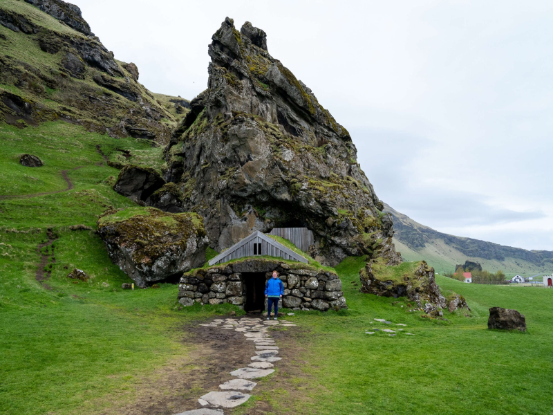 Tracing the Sagas: A Cultural Tour of Iceland’s Viking Heritage